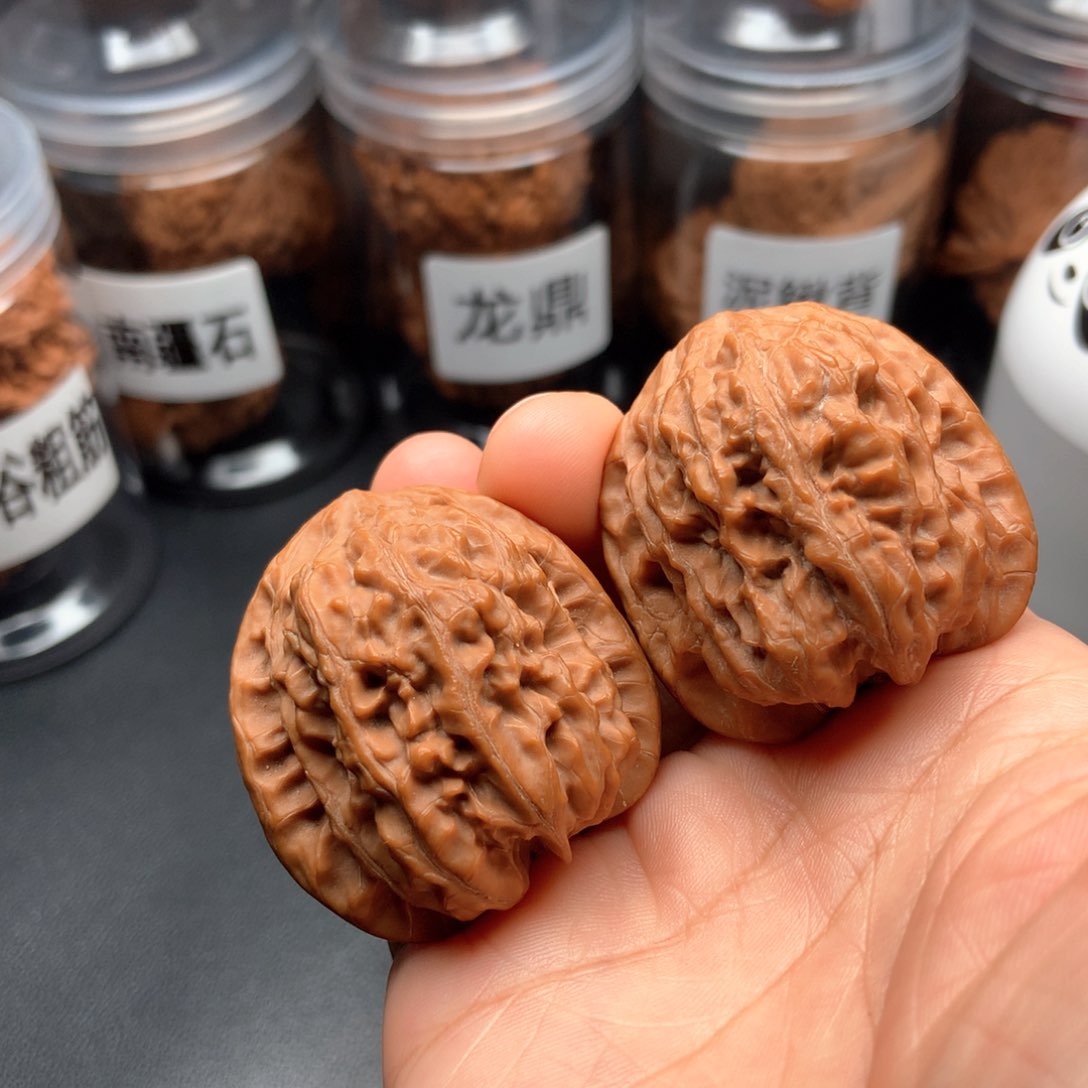 文玩核桃吊坠靠山王39