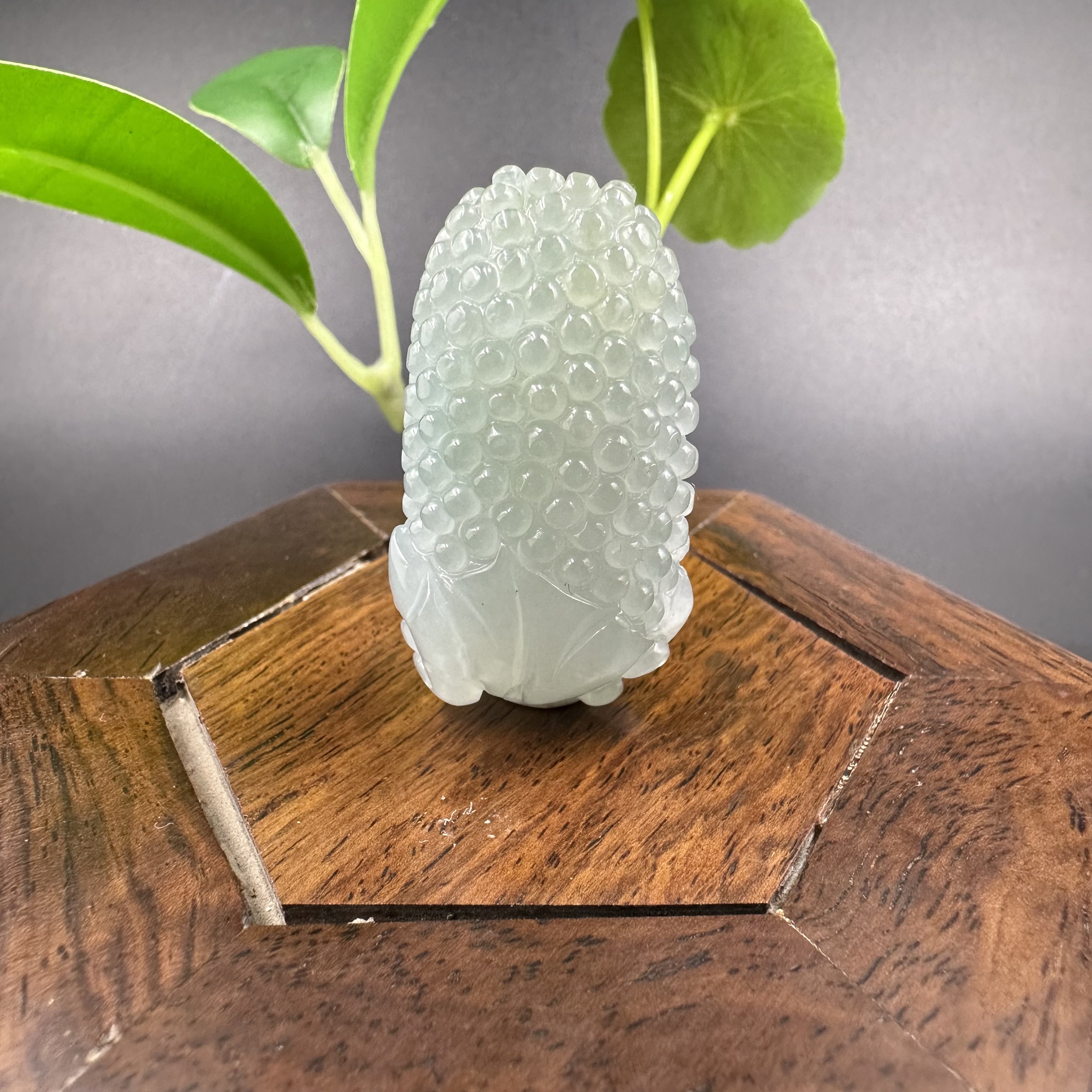 A1200 翡翠挂件 GD11808011