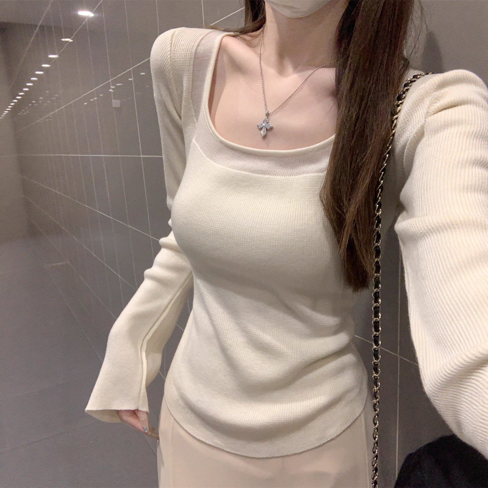 秋冬韩系穿搭温柔风方领上衣女拼接纯欲设计感针织衫打底毛衣内搭