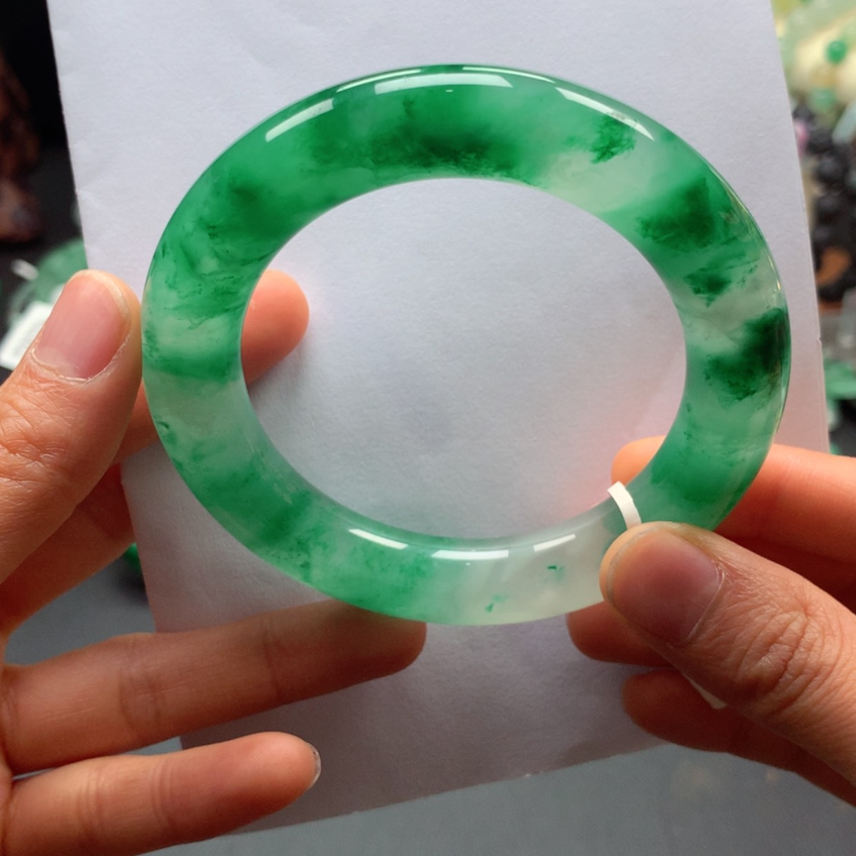 【闪购商品】未镶嵌手镯石英质玉