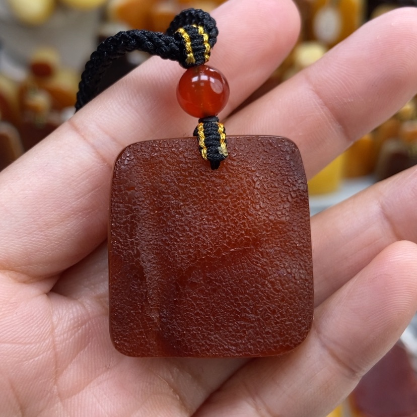 【闪购商品】琥珀颈饰未镶嵌