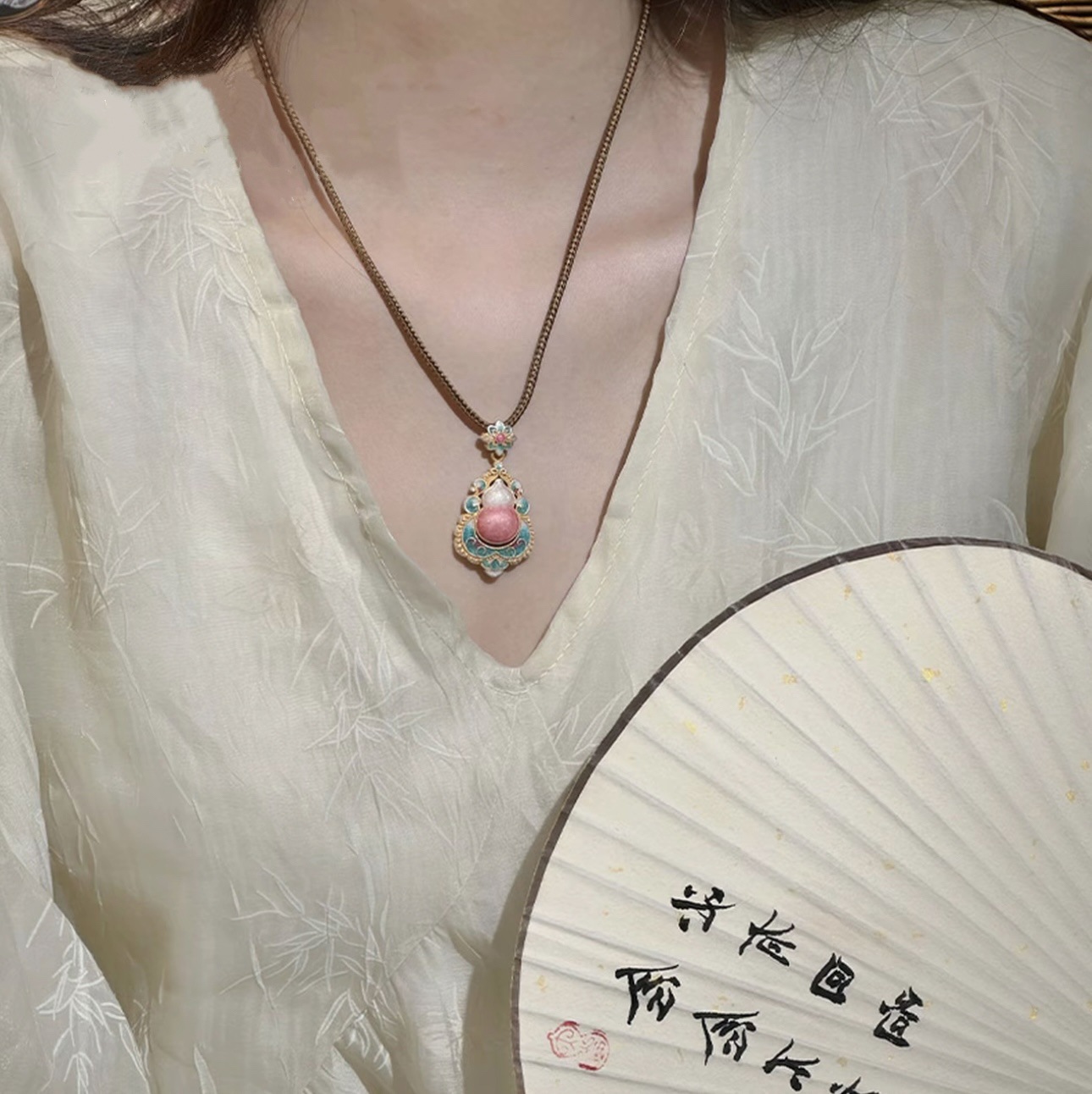 【热销爆款】672纳福禄桃仙赋珐琅描金葫芦项链