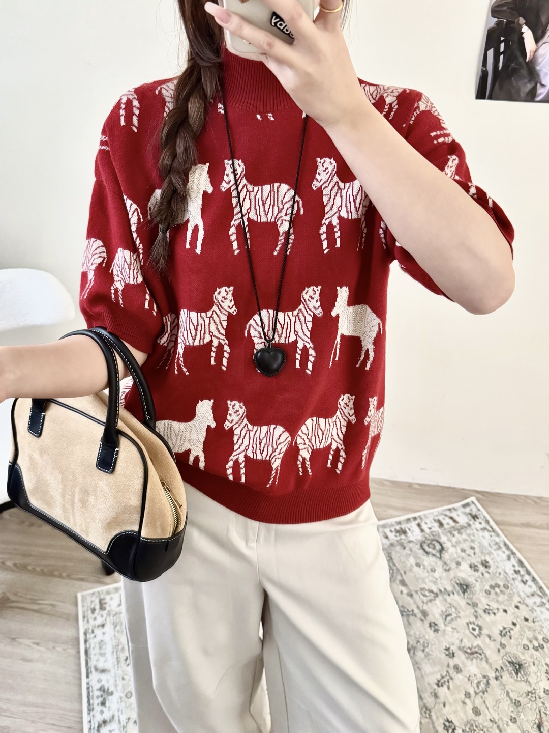 爱舞服饰 镶钻半高领短袖小马羊毛衫 66055