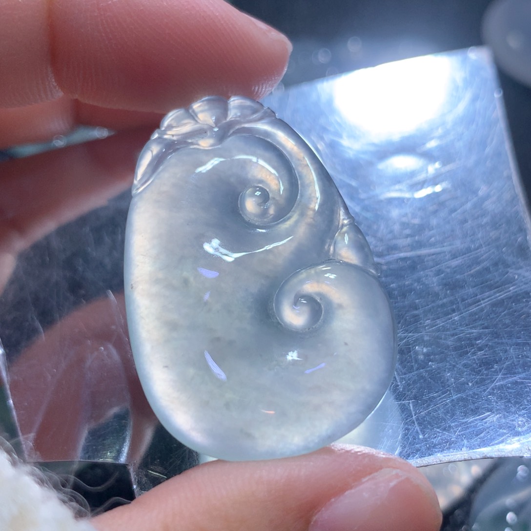 翡翠颈饰未镶嵌缅甸