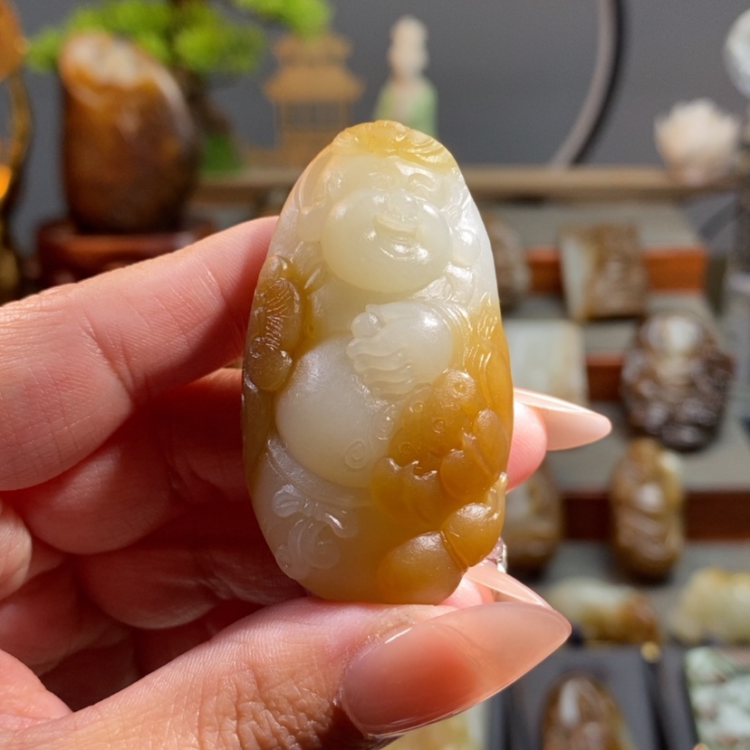 【闪购商品】定制和田玉北****机开心佛