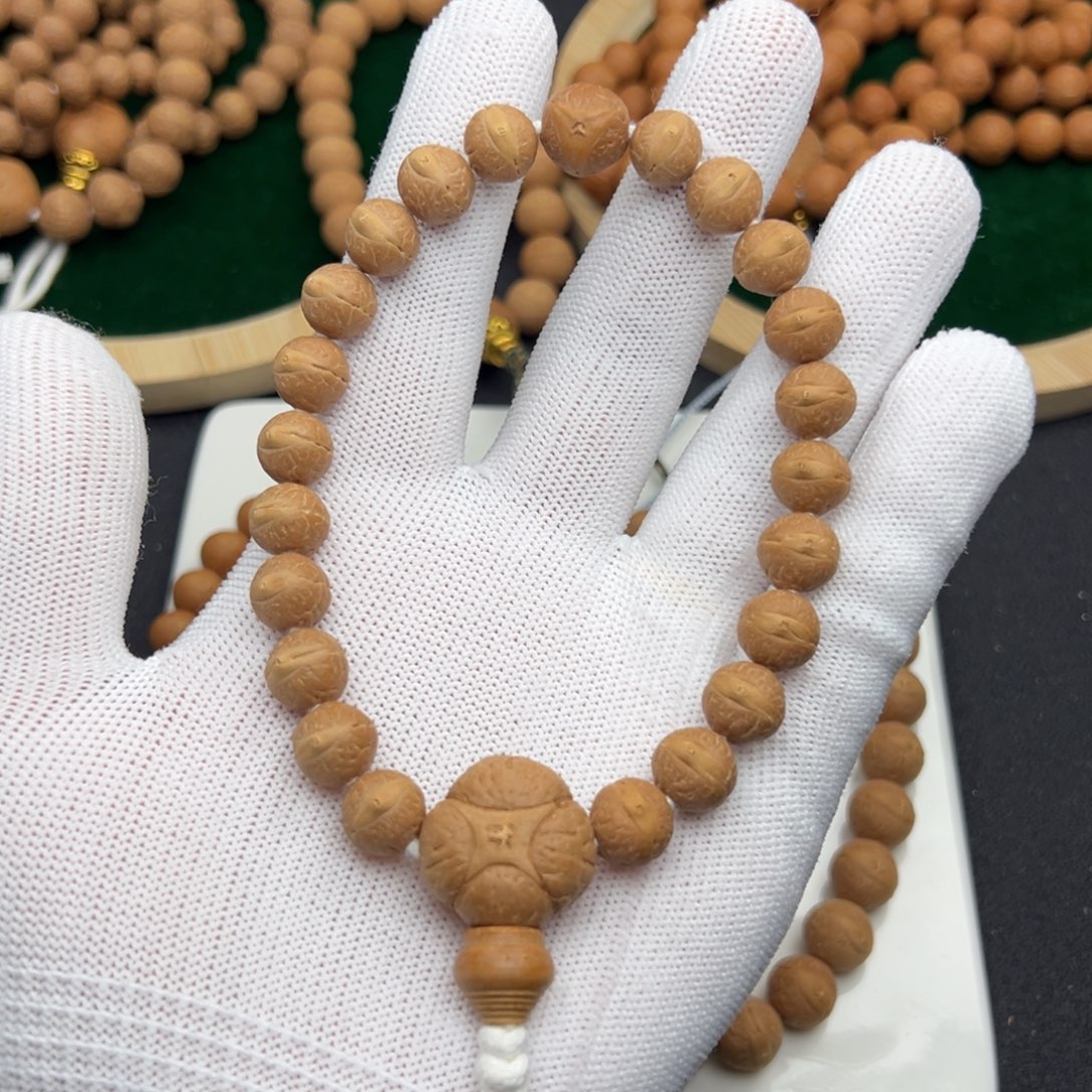 凤眼菩提手串尼泊尔凤眼菩提手串同树实心瑕疵有裂9大10小