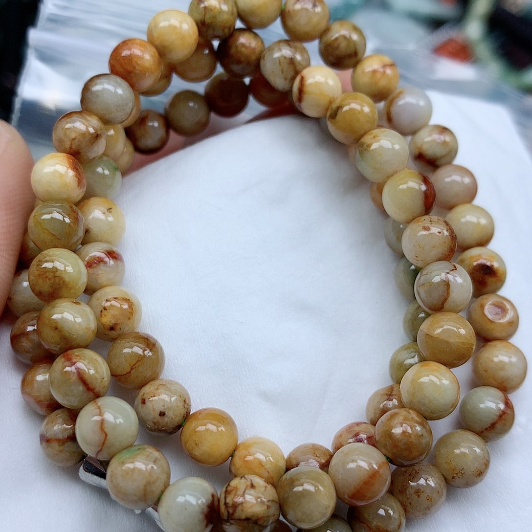 翡翠颈饰未镶嵌手串