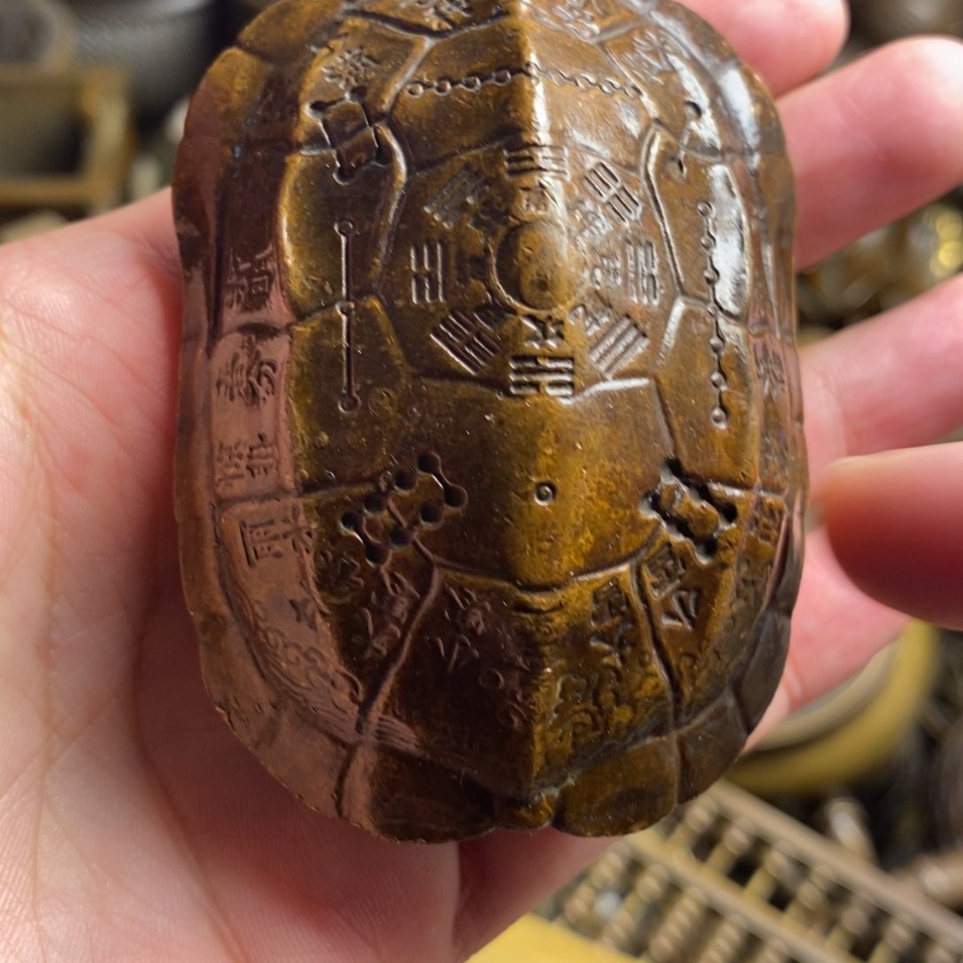 精美铜器做工精良