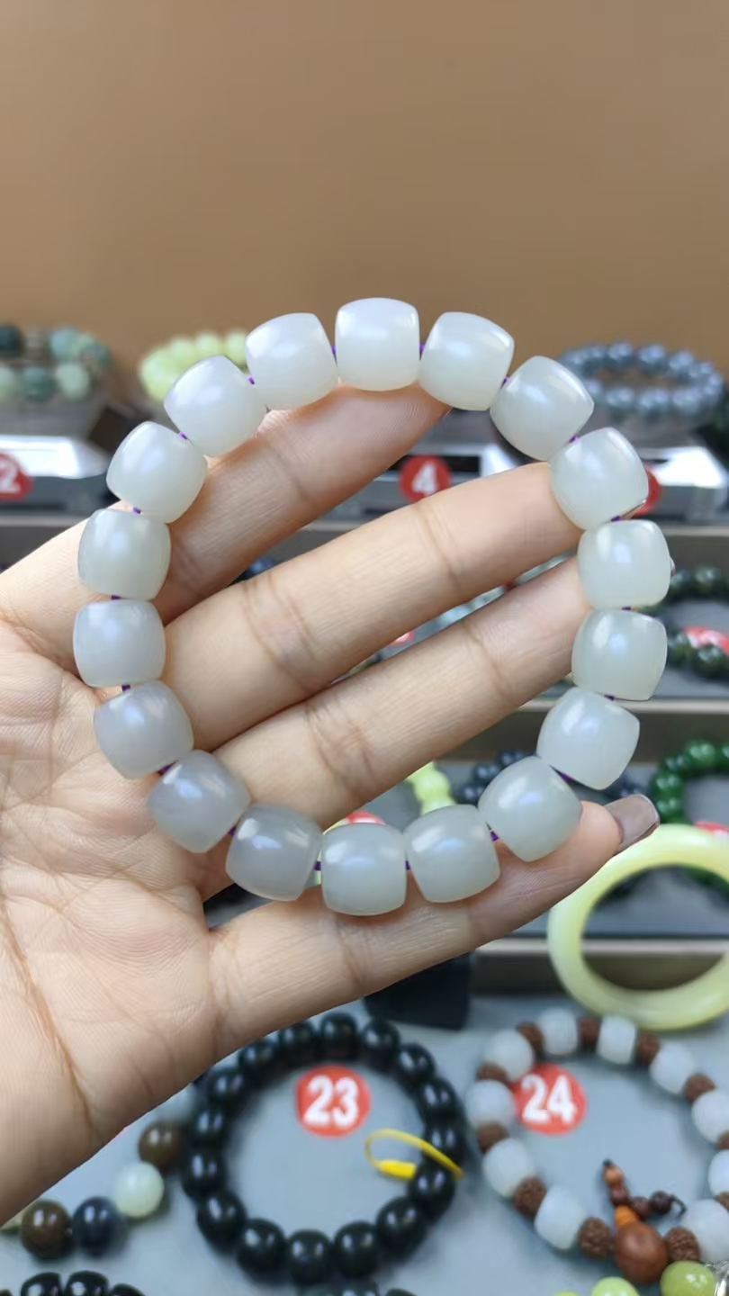 和田玉青海料烟紫卡12直切