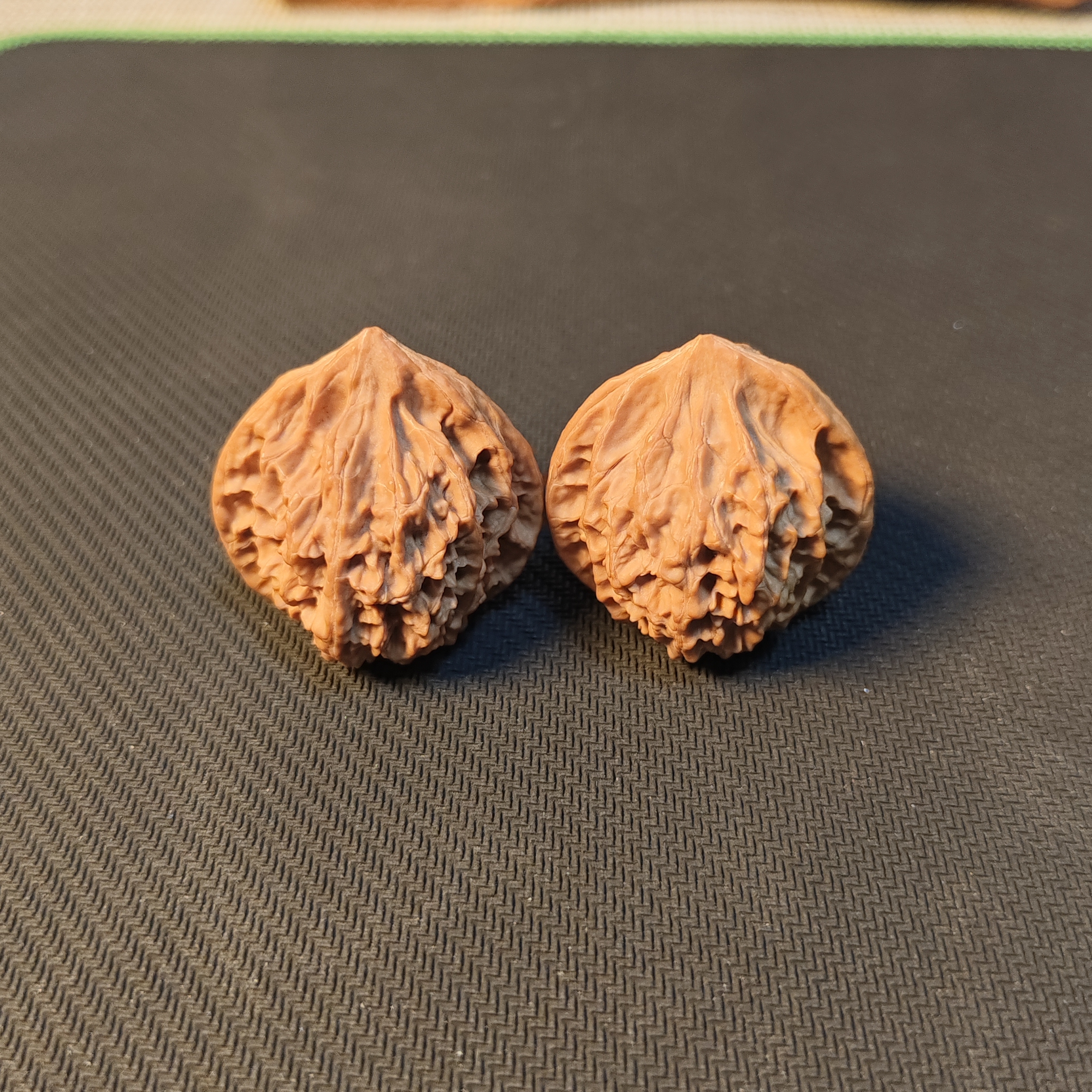 精卡全品文玩核桃稀有野生小众山地果