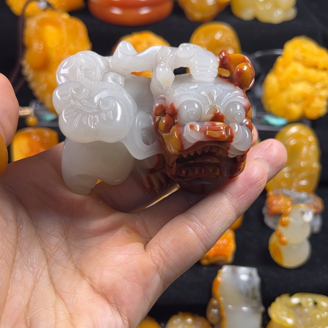 宝***哥石英质玉（黄龙玉）未镶嵌貔貅