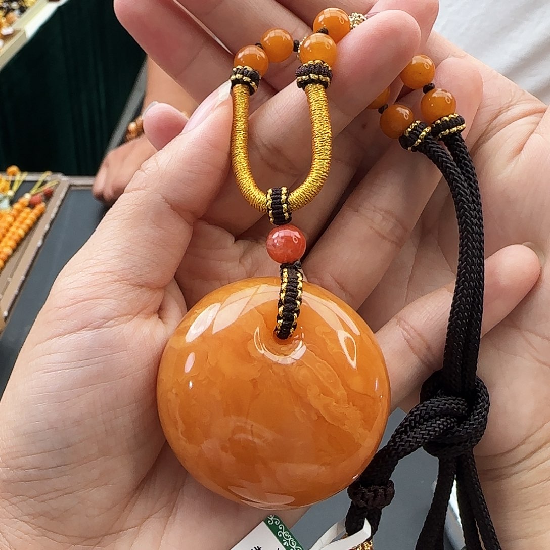琥珀颈饰未镶嵌吊坠