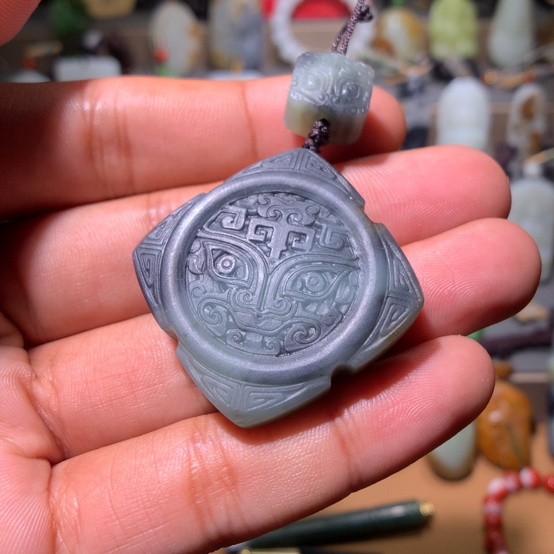 和田玉未镶嵌颈饰