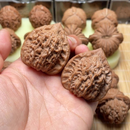 【闪购商品】吊坠文玩核桃三角朱雀…………