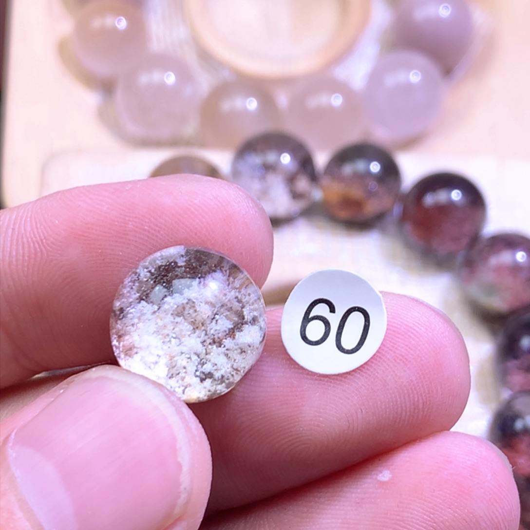 未镶嵌颈饰发晶我****怪