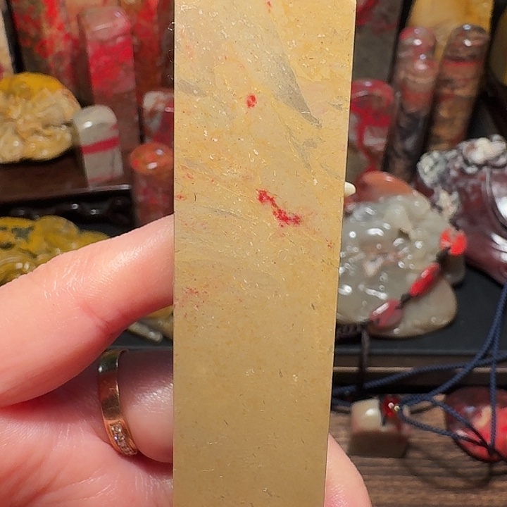 昌化鸡血石骑*昌化鸡血石