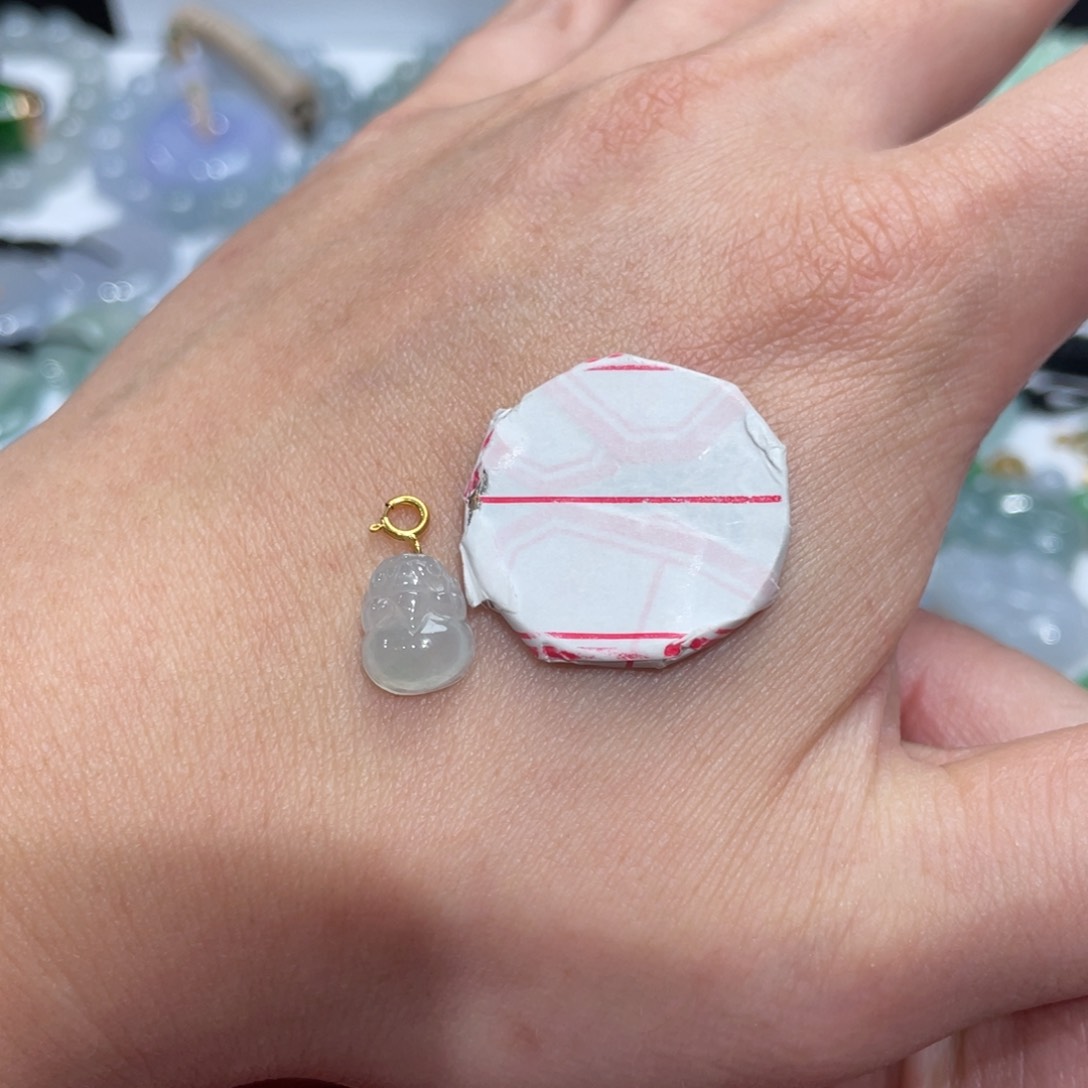 翡翠颈饰18K金镶嵌多样性