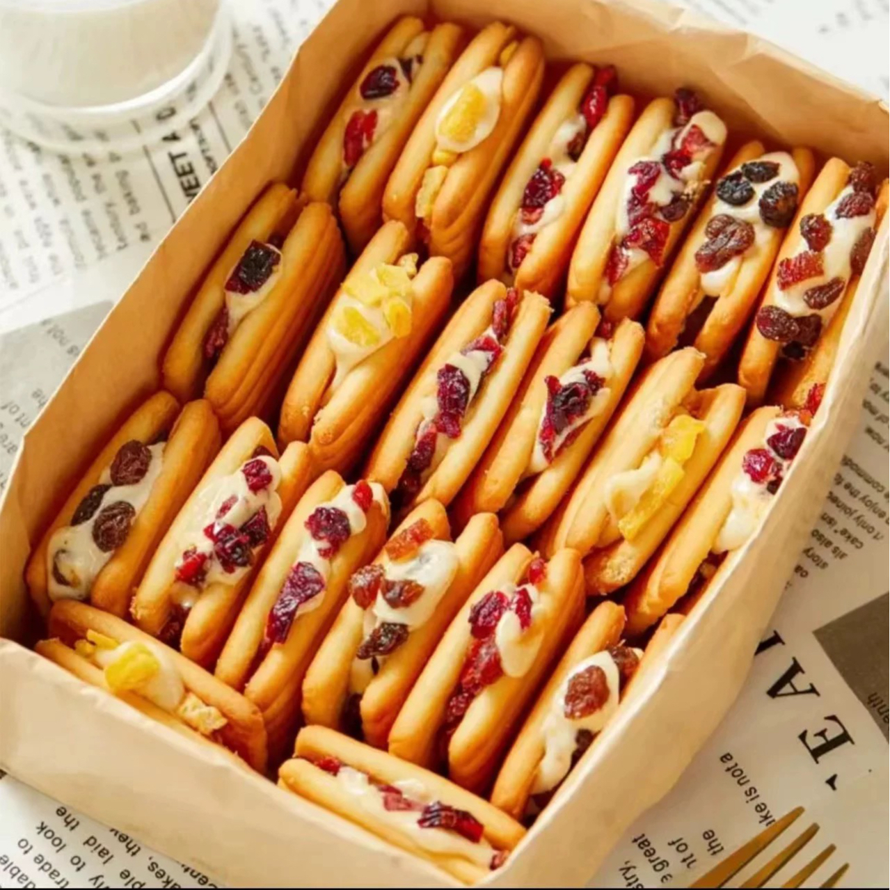 【爆款饼干】12/10蔓越莓牛轧夹心饼干奶酥三种口味美食零食