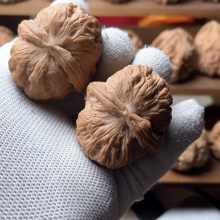 吊坠文玩核桃元宝狮子头41