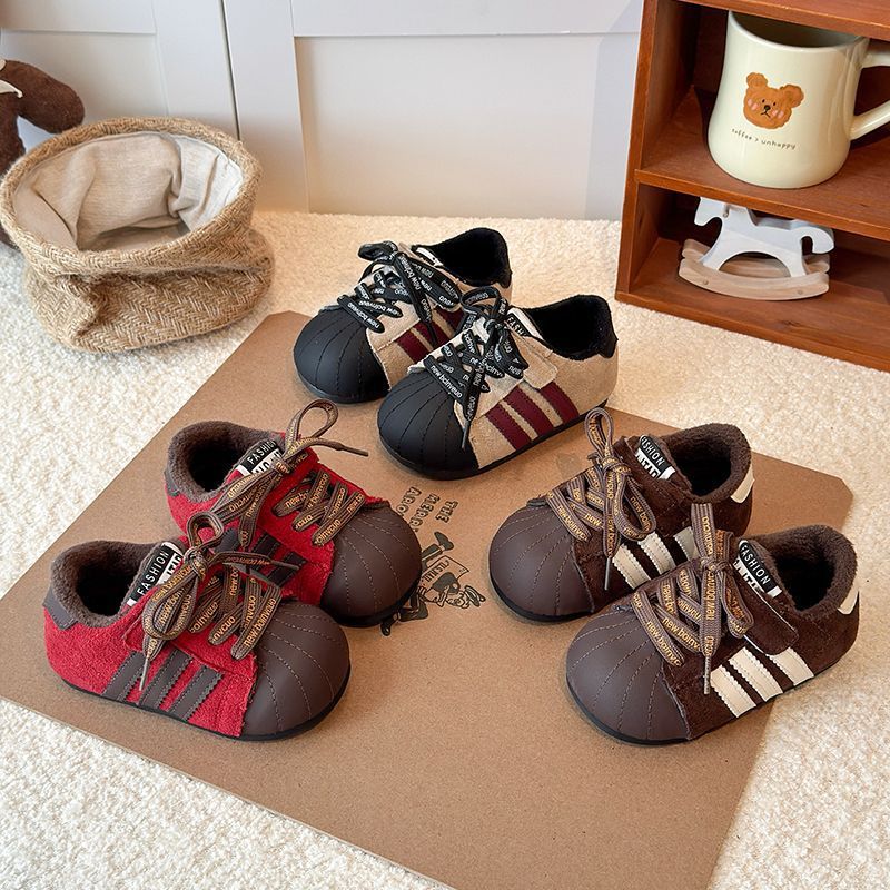 儿童卡通德训鞋2025秋冬新款休闲板鞋女宝宝软底儿童运动鞋9267