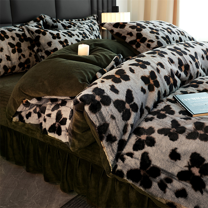 【晴美】轻奢仿兔绒牛奶绒床盖四件套-蝶豹-灰