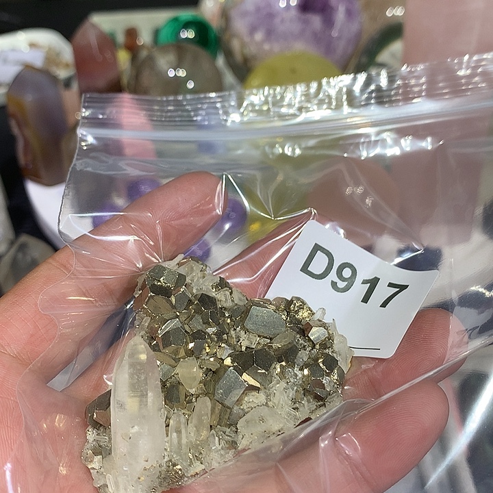 h***.未镶嵌珠宝半成品水晶天然水晶D917