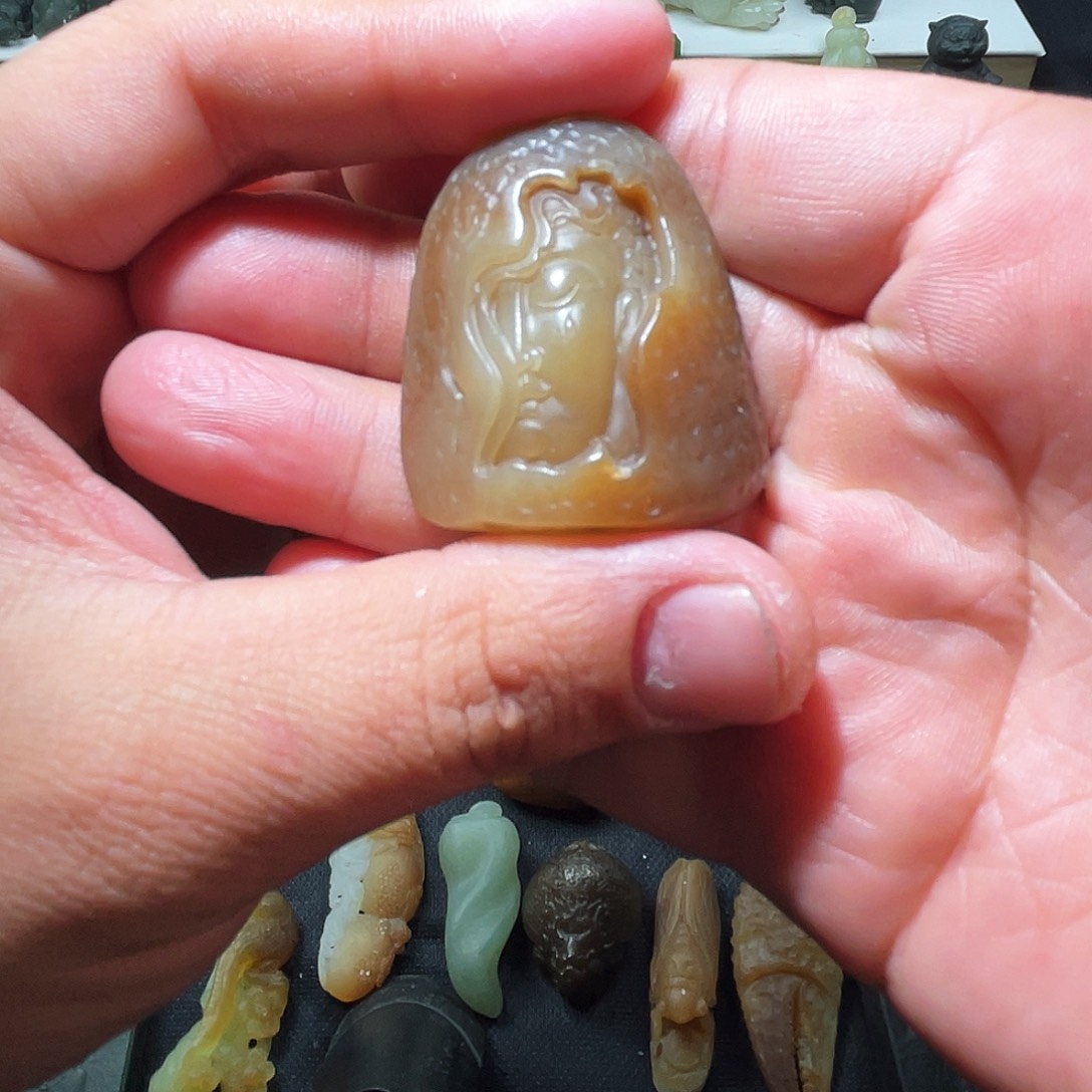 和田玉颈饰未镶嵌