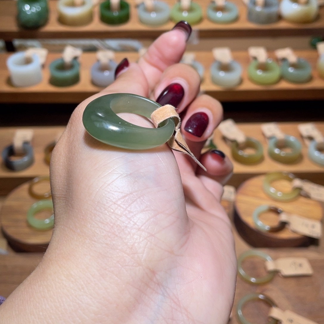 和田玉戒指未镶嵌17.8