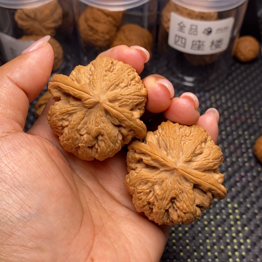 文玩核桃吊坠粗筋46