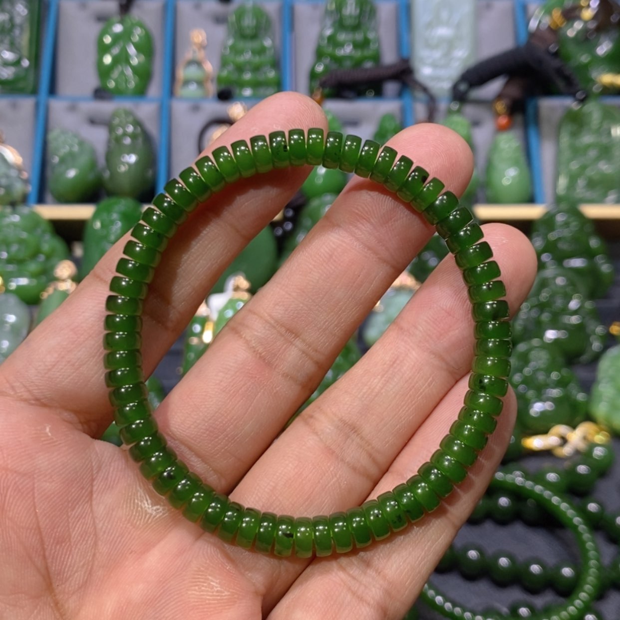 【闪购商品】和田玉吊坠(不含链)未镶嵌山**晚俄七红皮辣绿手串 6