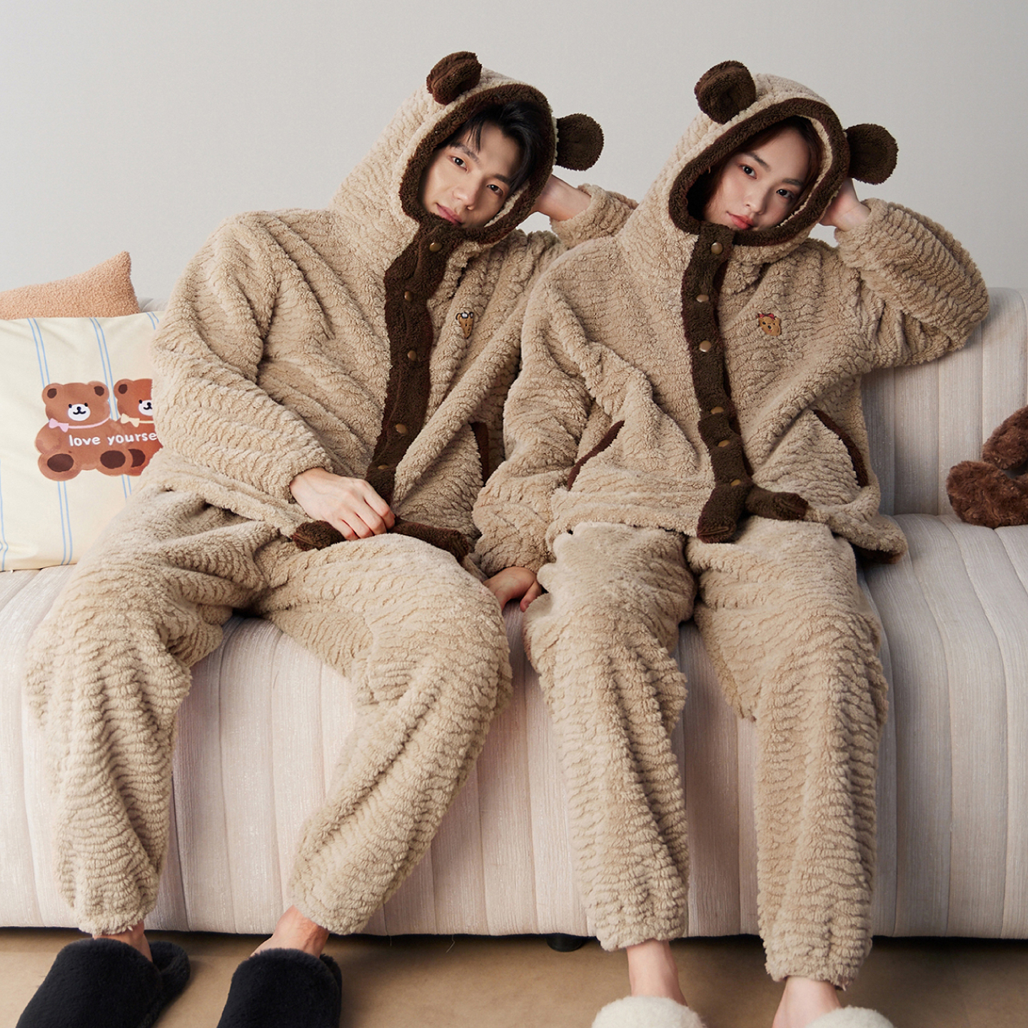 芬腾珊瑚绒睡衣女秋冬加绒加厚连帽外穿男士家居服情侣套装2025年