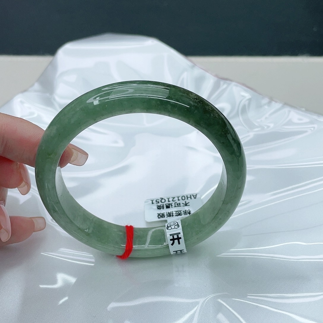 翡翠手镯未镶嵌正59