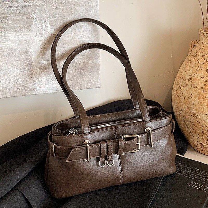 2025新款韩系个性皮带扣腋下包时尚法棍百搭包包女款爆款2025新款