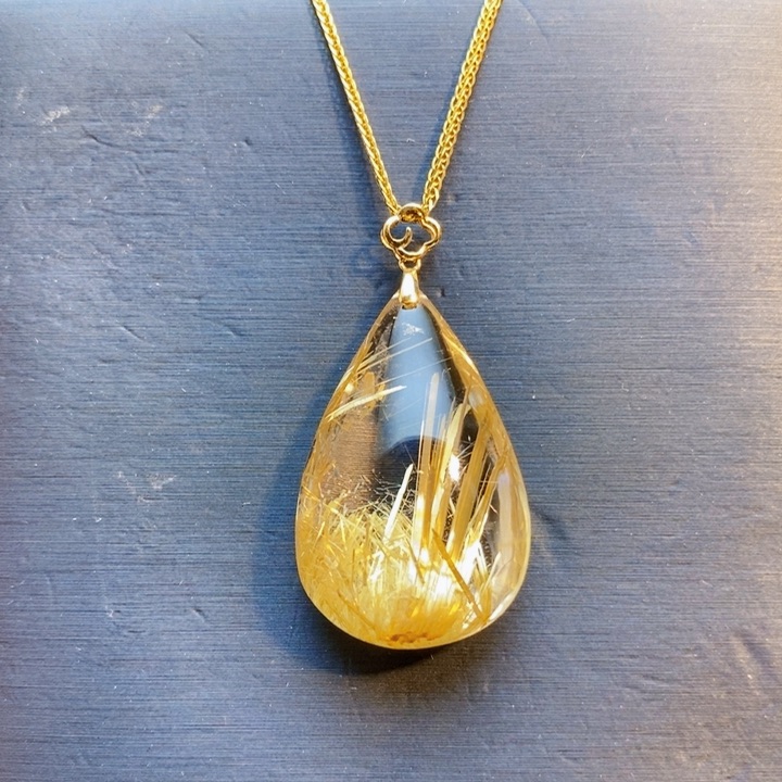 颈饰18K金镶嵌发晶天然钛晶水滴锁骨链吊坠