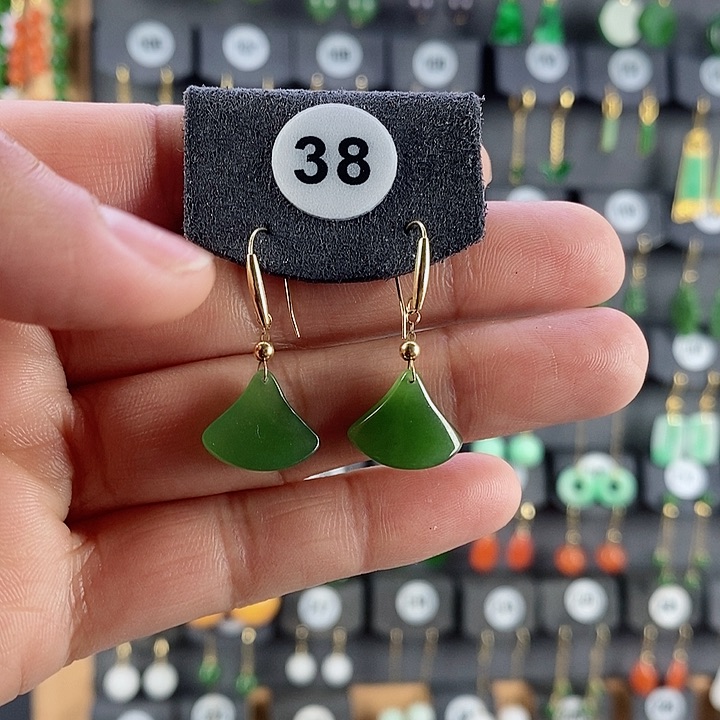 和田玉耳饰18K金镶嵌