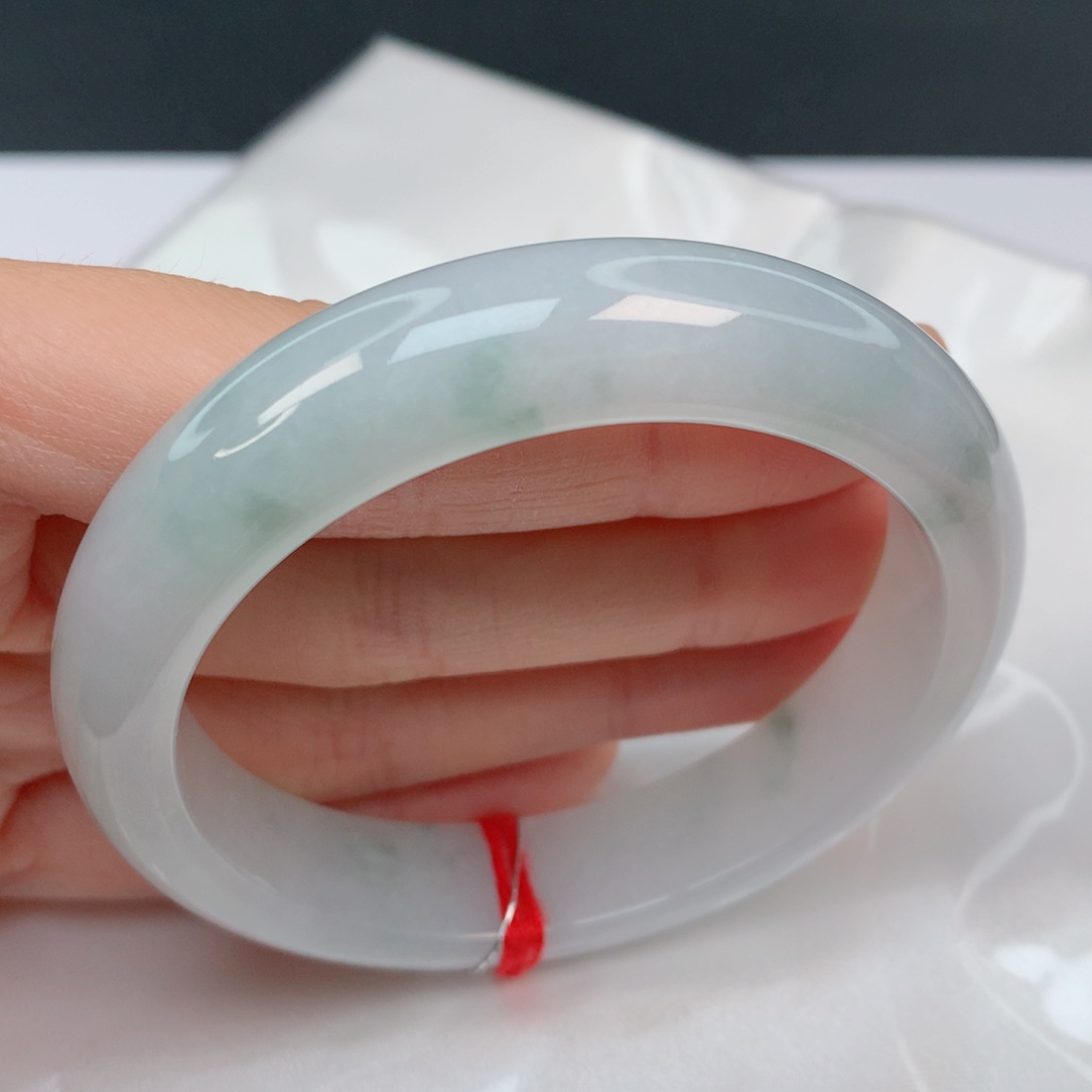 翡翠手镯未镶嵌54.7正圈