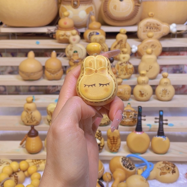 傅****手工制作默认微瑕不退不换