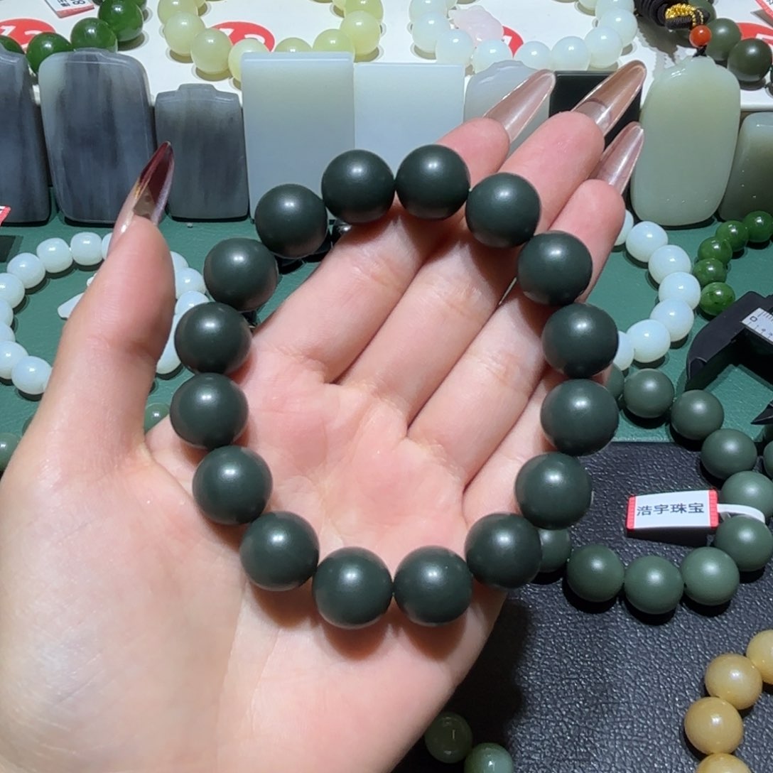 和田玉（糖玉）手串未镶嵌阿*夫