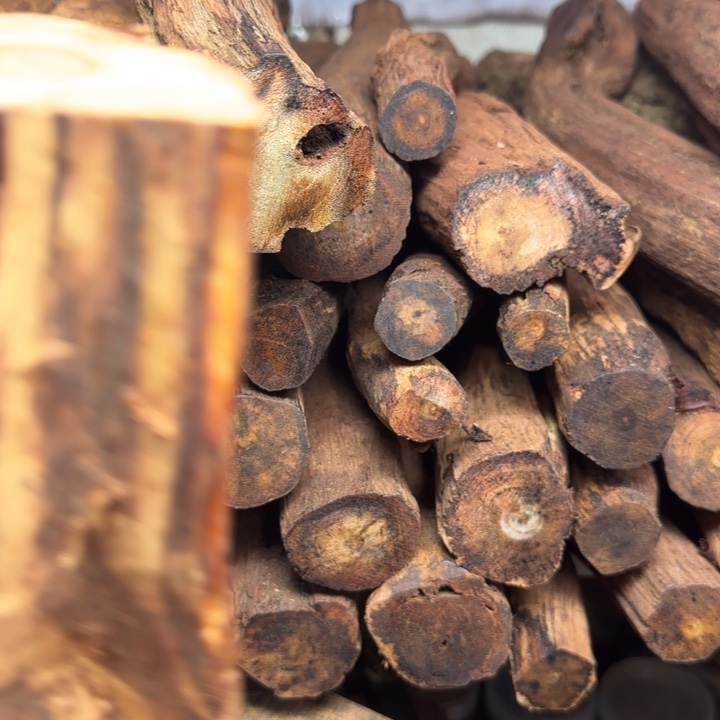 老***友木质降真香开料直播