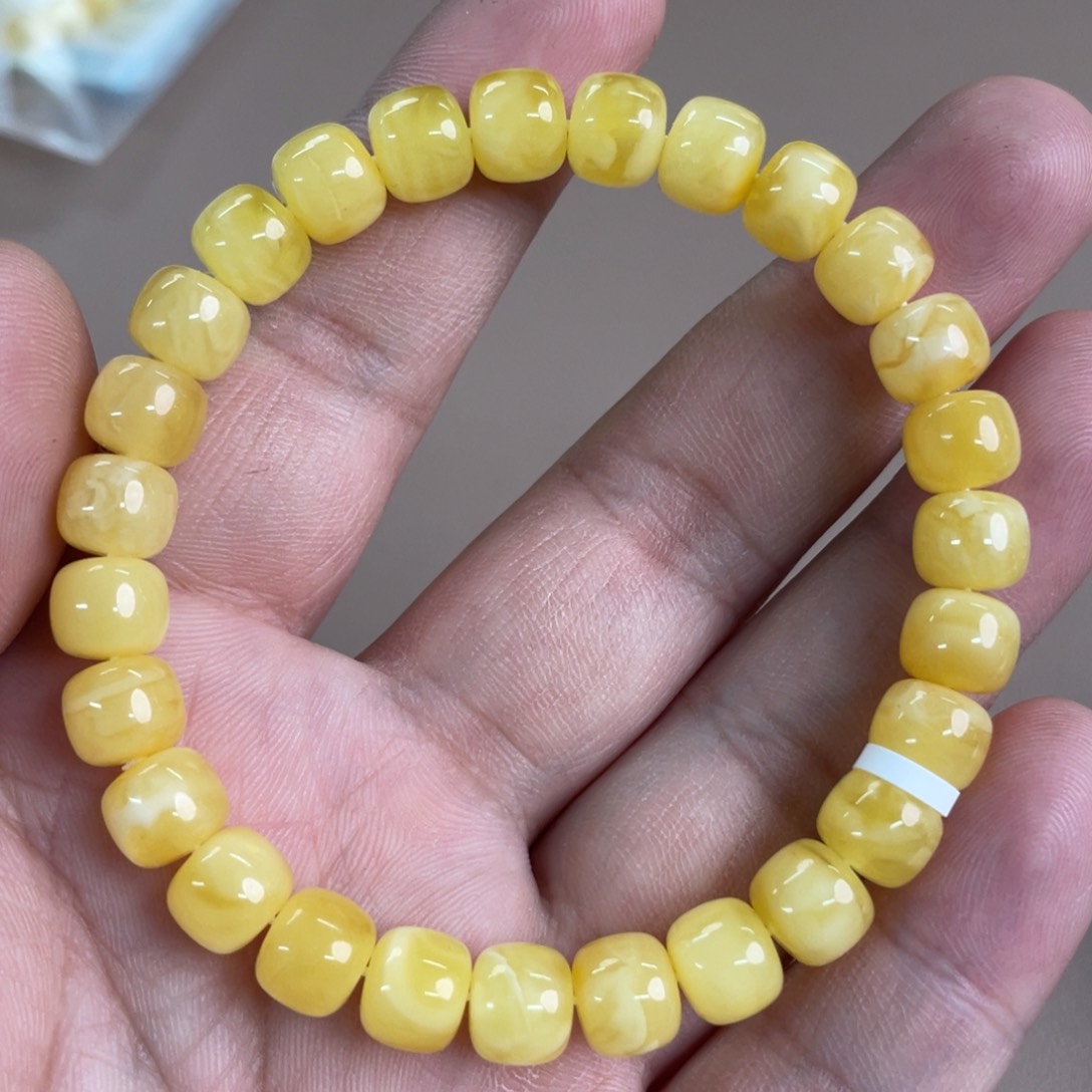 琥珀裸石未镶嵌5480000000