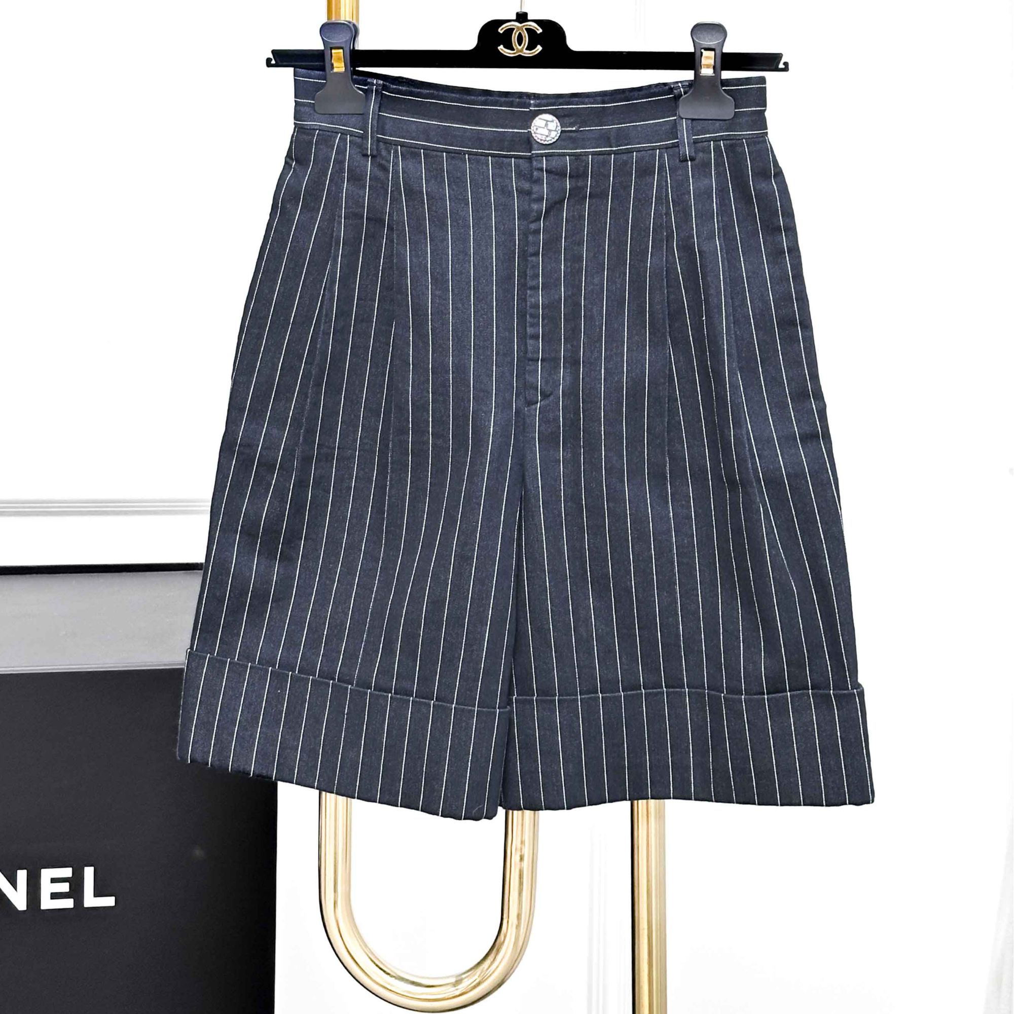 99新 Chanel/香奈儿 34码 藏蓝色拼白色 竖条纹 短裤 