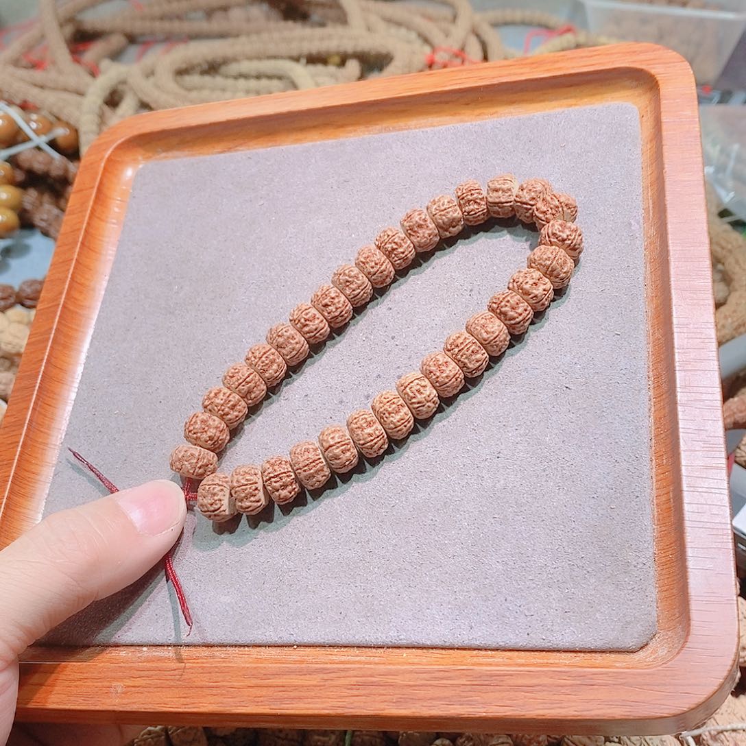 金刚菩提吊坠铁籽