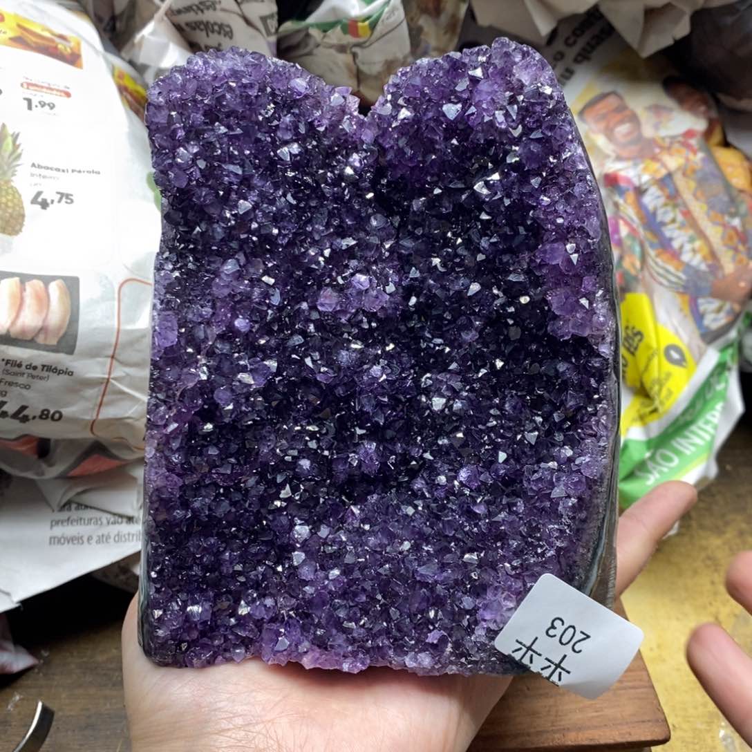 紫晶乌拉圭未镶嵌