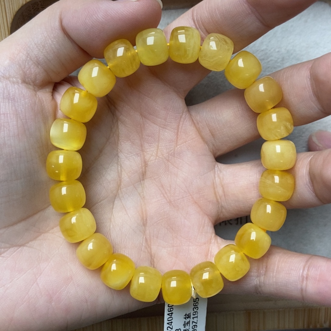 蜜蜡未镶嵌珠宝奇石30