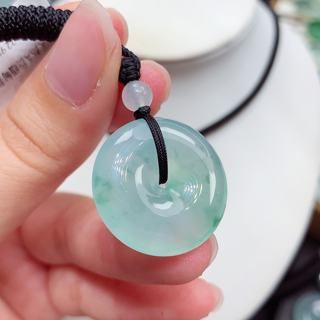 颈饰未镶嵌翡翠翡翠124，22.9/6.3