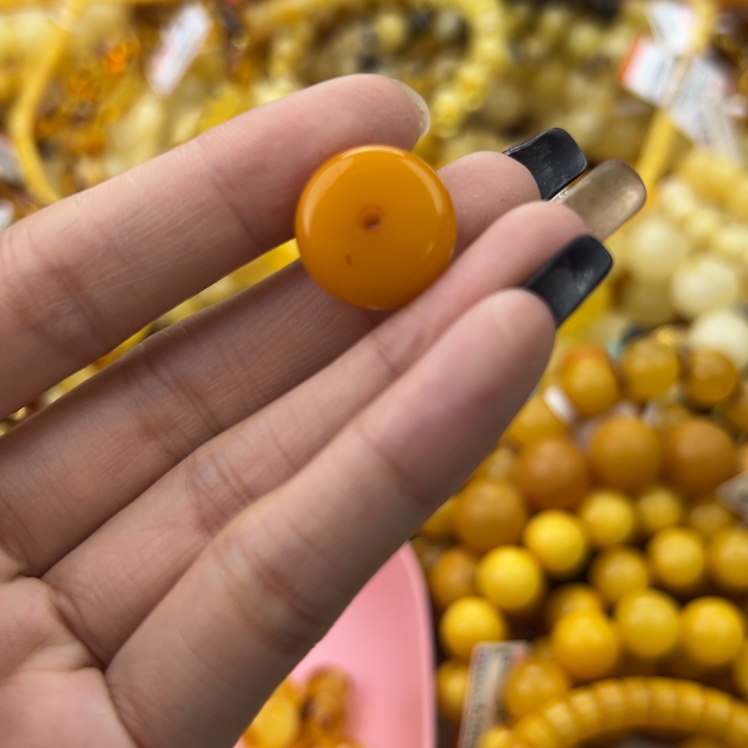琥珀珠宝奇石未镶嵌