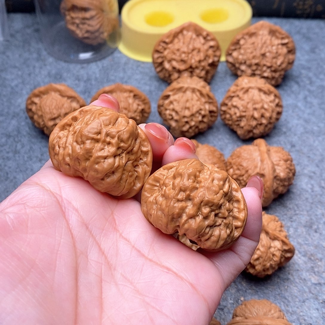 文玩核桃把件精品蛤蟆头40全品