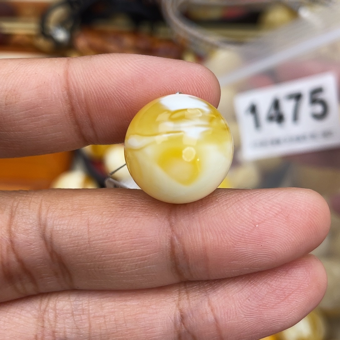 蜜蜡未镶嵌珠宝奇石17.8荧光