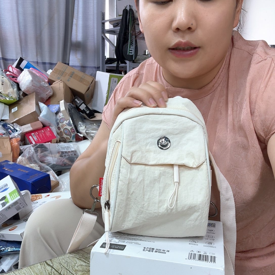 你也不接啊不方便我打电话，