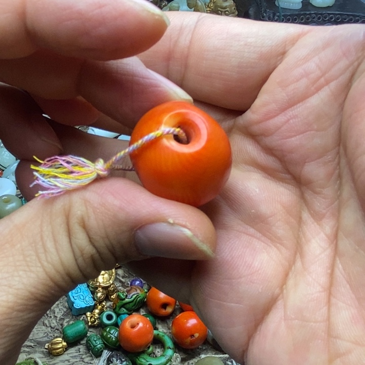 未镶嵌颈饰玛瑙/玉髓魅*